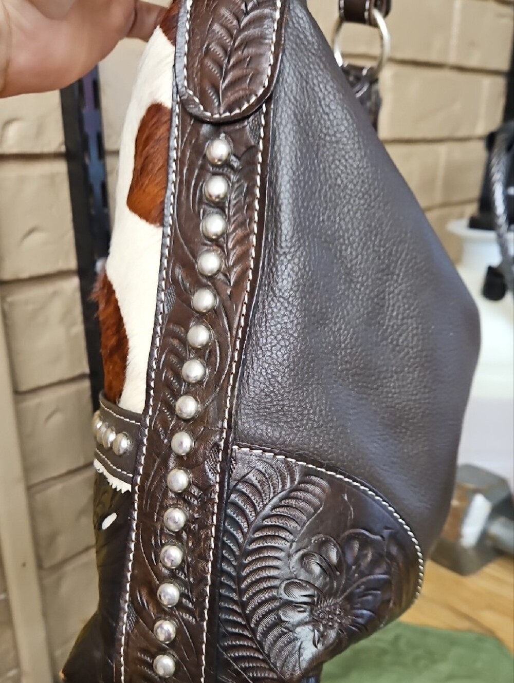 American West Brown & White Cowhide Hobo Shoulder Bag - Picture 6 of 16